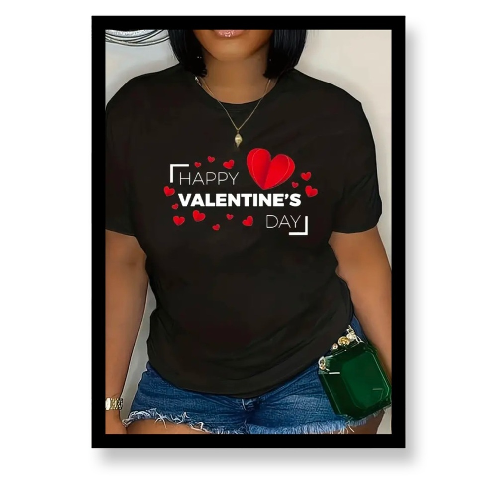Women's Plus Size Valentine's Day T-Shirt